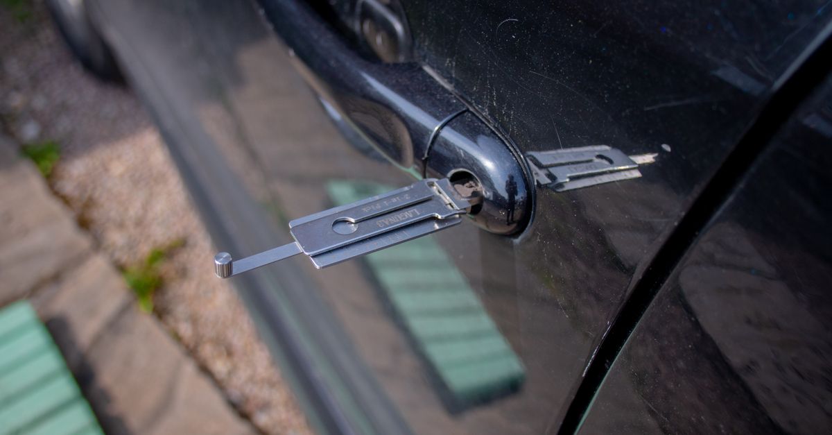 What Proof Do You Need Before a Locksmith Unlocks Your Door? — Marietta Fast Locksmith